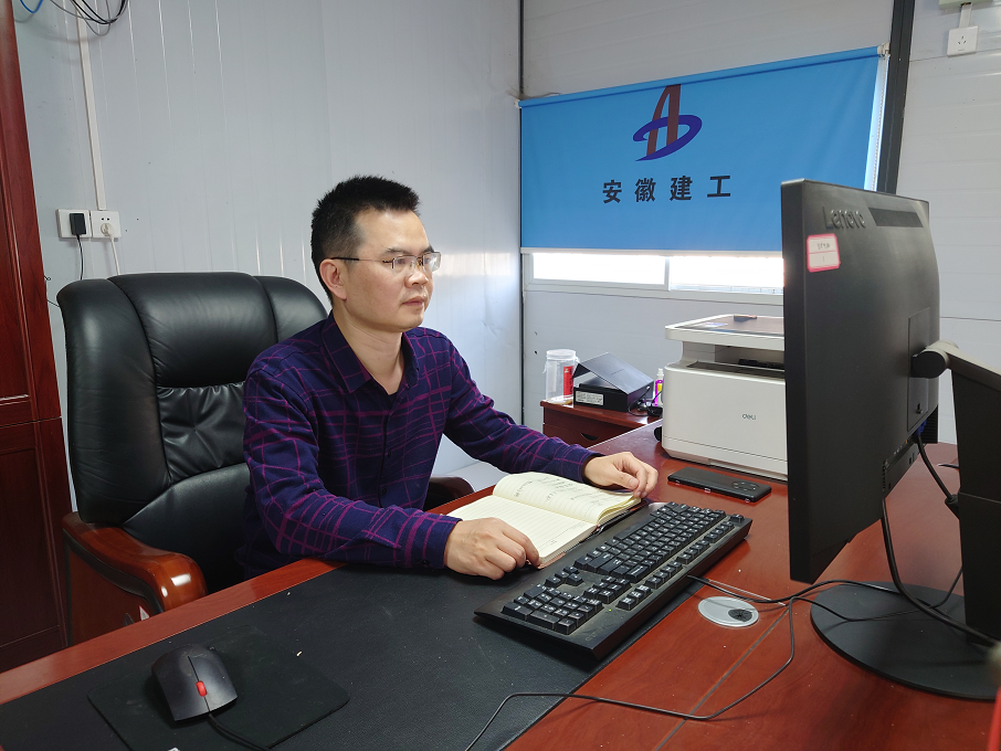 基層職工熱議黨的二十大系列報(bào)道（五） ：攻堅(jiān)克難、奮勇前行，向公司交出一份份高質(zhì)量答卷！